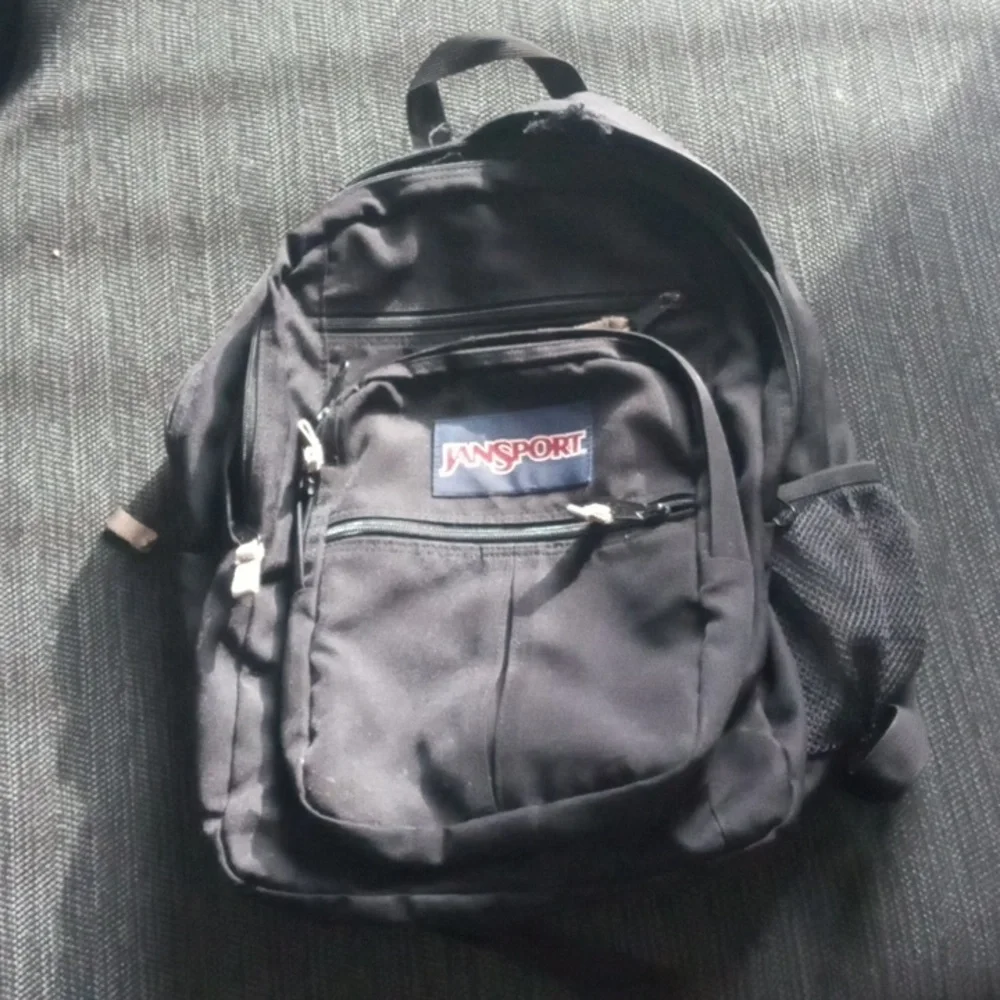 Backpack - Picture 5 of 5